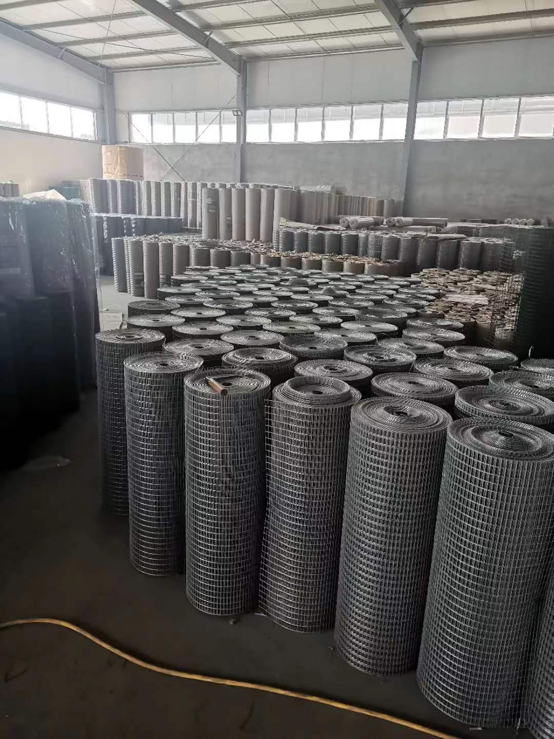 Galvanizado/acero inoxidable/recubierto de PVC/filtro de malla de alambre de cerco soldado